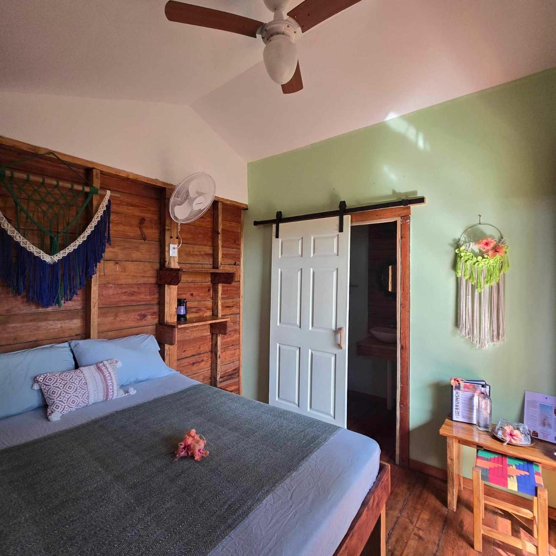 The Lighthouse Retreat, Little Corn Island, Nicaragua Hotel Eksteriør billede